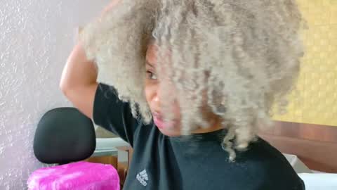 Snapshot of squirter_girl69 chatting on 12-22-24, 01:11 squirter_girl69 online show from 12-22-24, 01:11