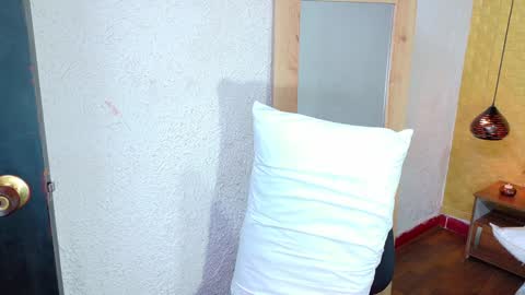 Snapshot of squirter_girl69 chatting on 01-16-25, 07:28 squirter_girl69 online show from 01-16-25, 07:28