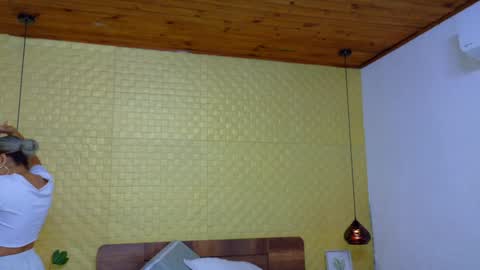 Snapshot of squirter_girl69 chatting on 02-06-25, 02:55 squirter_girl69 online show from 02-06-25, 02:55