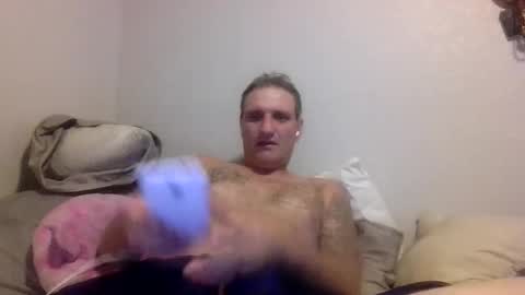 Snapshot of squirtn4mee chatting on 10-23-25, 08:35 Squirtn4mee online show from 10-23-25, 08:35