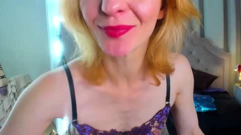 Alisa online show from 09-18-25, 03:58