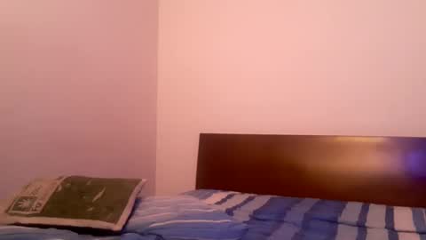 Snapshot of sr_bolaiinas chatting on 01-29-25, 03:54 sr_bolaiinas online show from 01-29-25, 03:54