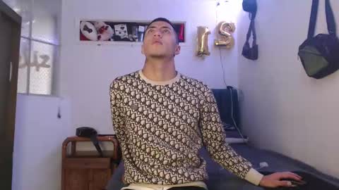 Snapshot of sr_porn01 chatting on 12-21-24, 07:06 sr_porn01 online show from 12-21-24, 07:06