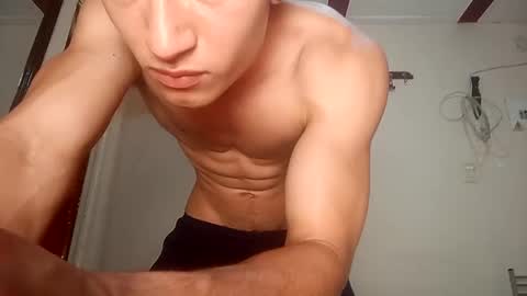 Snapshot of sradicto chatting on 10-04-25, 02:59 Flacofitxx online show from 10-04-25, 02:59