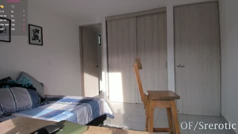 Snapshot of srerotic chatting on 12-18-24, 09:29 Matt online show from 12-18-24, 09:29