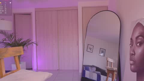 Snapshot of srerotic chatting on 01-09-25, 04:17 Matt online show from 01-09-25, 04:17