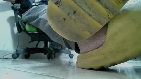 srfindomfeet online show from 01-15-25, 01:34