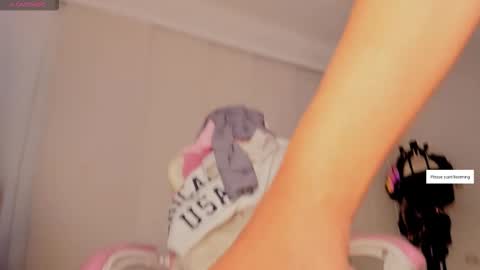 Snapshot of srita_laura chatting on 03-02-26, 04:47 Laura online show from 03-02-26, 04:47