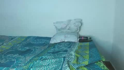 Snapshot of srshady chatting on 09-30-25, 09:36 srshady online show from 09-30-25, 09:36