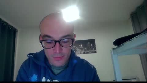 Snapshot of ssenzo chatting on 12-24-24, 08:49 ssenzo online show from 12-24-24, 08:49