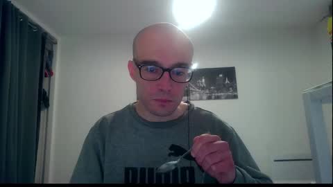 Snapshot of ssenzo chatting on 02-11-25, 08:05 ssenzo online show from 02-11-25, 08:05