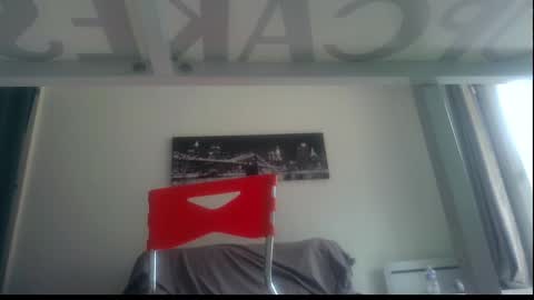 Snapshot of ssenzo chatting on 10-14-25, 07:53 ssenzo online show from 10-14-25, 07:53