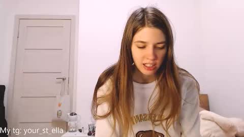 Snapshot of st_ella chatting on 01-14-26, 05:40 Ella online show from 01-14-26, 05:40