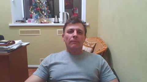 Snapshot of stacattoff chatting on 12-25-24, 03:28 stacattoff online show from 12-25-24, 03:28