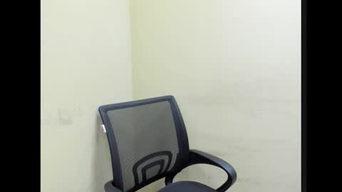 Snapshot of stacattoff chatting on 09-11-25, 03:12 stacattoff online show from 09-11-25, 03:12