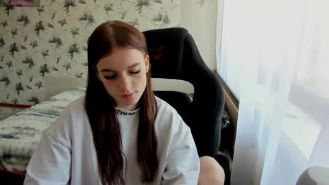 Stacey GMT5 Mo Tu We Th Fr Sa 3am -10am online show from 12-27-24, 02:47