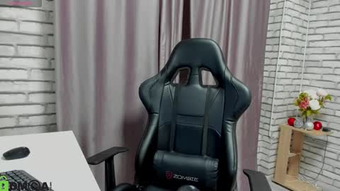 Stacey GMT5 Mo Tu We Th Fr Sa 3am -10am online show from 01-10-26, 12:45