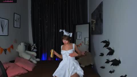 Snapshot of stacy_fromspace chatting on 10-25-25, 02:35 Stacy online show from 10-25-25, 02:35