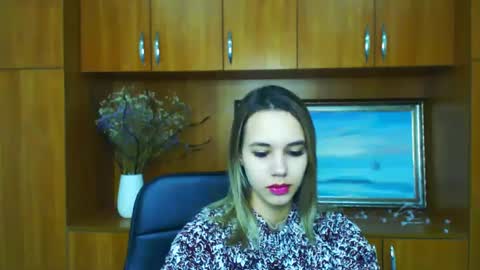 Snapshot of stacy_gr chatting on 12-14-24, 07:40 Stacy online show from 12-14-24, 07:40