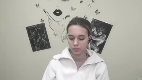 Snapshot of stacy_gr chatting on 12-22-24, 11:11 Stacy online show from 12-22-24, 11:11