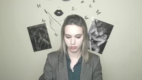 Snapshot of stacy_gr chatting on 12-23-24, 02:07 Stacy online show from 12-23-24, 02:07