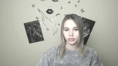 Snapshot of stacy_gr chatting on 01-06-25, 01:30 Stacy online show from 01-06-25, 01:30