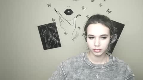 Snapshot of stacy_gr chatting on 01-14-25, 10:27 Stacy online show from 01-14-25, 10:27