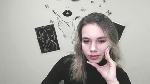 Snapshot of stacy_gr chatting on 01-17-25, 10:33 Stacy online show from 01-17-25, 10:33