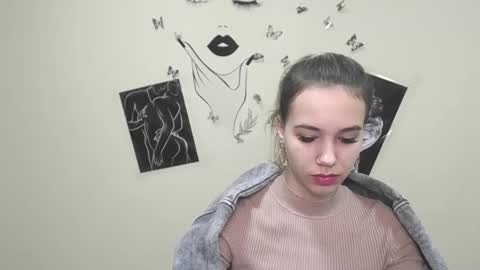 Snapshot of stacy_gr chatting on 01-18-25, 07:38 Stacy online show from 01-18-25, 07:38