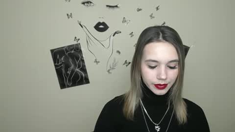 Snapshot of stacy_gr chatting on 01-19-25, 01:01 Stacy online show from 01-19-25, 01:01