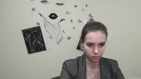 Snapshot of stacy_gr chatting on 01-22-25, 07:35 Stacy online show from 01-22-25, 07:35
