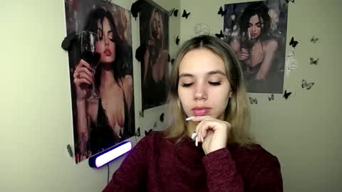 Snapshot of stacy_gr chatting on 10-01-25, 12:11 Stacy online show from 10-01-25, 12:11