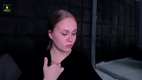 Snapshot of stacy_moorexx chatting on 06-25-26, 08:57 STACY online show from 06-25-26, 08:57