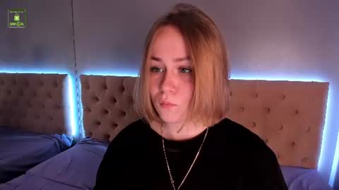 Snapshot of stacy_moorexx chatting on 07-09-26, 08:46 STACY online show from 07-09-26, 08:46
