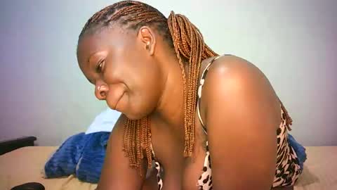 Snapshot of stacyweet chatting on 02-25-26, 03:43 Stacysweet chocolate online show from 02-25-26, 03:43