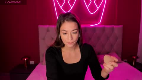 Stacy online show from 10-12-25, 01:04