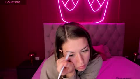 Stacy online show from 10-14-25, 02:01