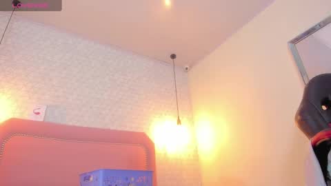 Snapshot of staisyotis chatting on 02-25-25, 09:53 KEIMI online show from 02-25-25, 09:53