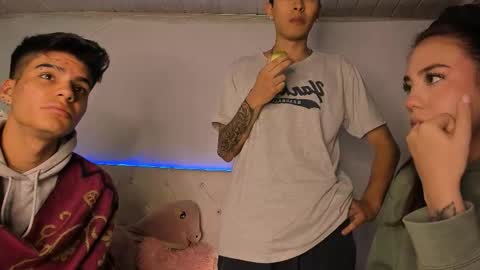 Stand and Rose online show from 02-15-26, 05:04