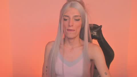 Snapshot of star_storm chatting on 01-10-25, 08:51 star_storm online show from 01-10-25, 08:51