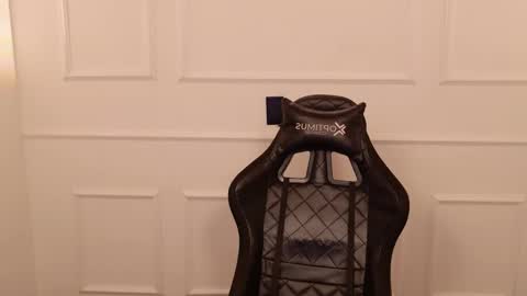 Snapshot of star_storm chatting on 02-14-25, 01:45 star_storm online show from 02-14-25, 01:45