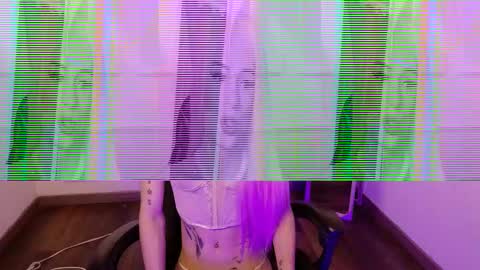 Snapshot of star_storm chatting on 09-24-25, 05:44 star_storm online show from 09-24-25, 05:44