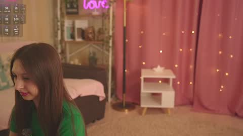 Chloe online show from 04-12-26, 12:43