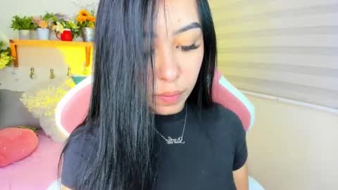 Snapshot of starlie_ chatting on 10-07-25, 01:03 Alisson  online show from 10-07-25, 01:03