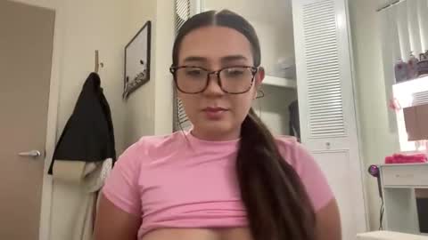 starqueenieee online show from 10-24-25, 06:26