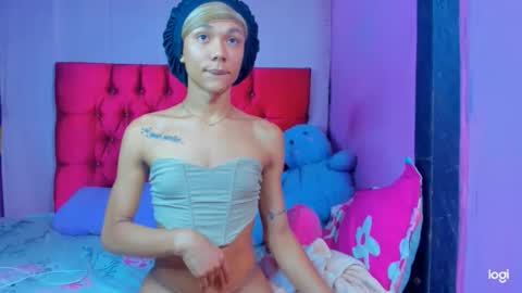 Snapshot of stassiebell chatting on 02-03-26, 09:14 stassiebell online show from 02-03-26, 09:14