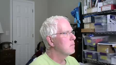 Snapshot of stasw20 chatting on 10-06-25, 08:17 stasw20 online show from 10-06-25, 08:17