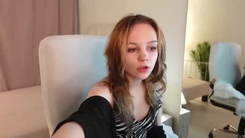 MONICA online show from 11-25-25, 12:49