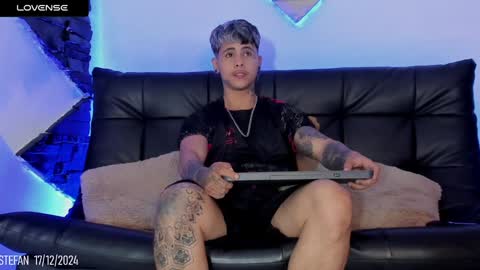 Snapshot of stefan_wonder_ chatting on 12-17-24, 03:39 Wonder online show from 12-17-24, 03:39