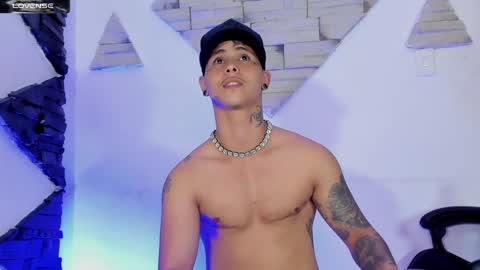 Snapshot of stefan_wonder_ chatting on 12-26-24, 06:22 Wonder online show from 12-26-24, 06:22